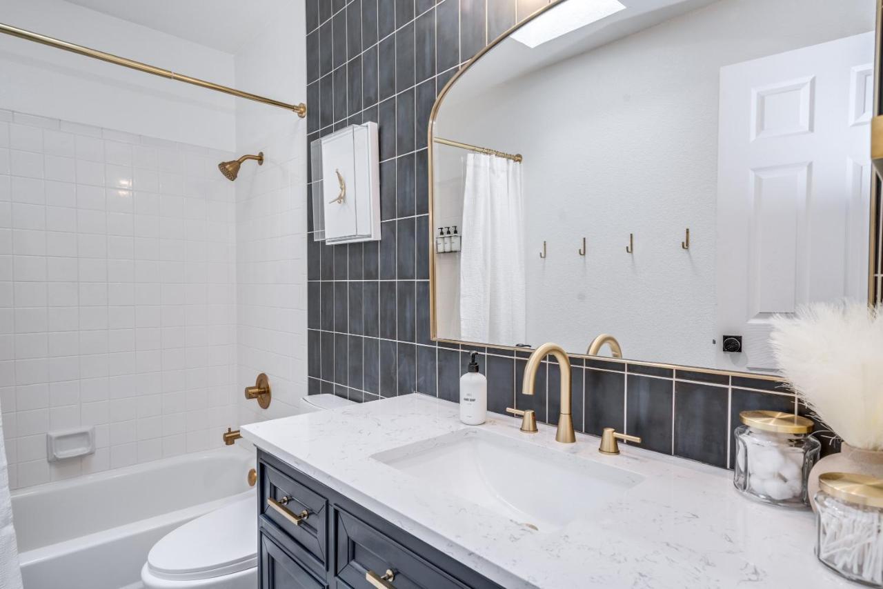 New! Modern • Family Friendly • The Desert Nest Sierra Vista Bagian luar foto